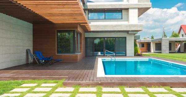 Where to Look for Houses with Pools?